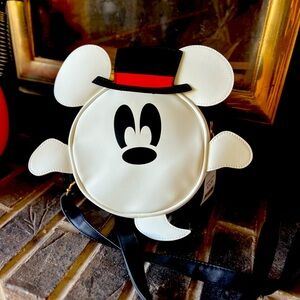 BNWT TikTokViral Disney Bioworld Halloween Mickey Ghost Glow In The Dark Purse